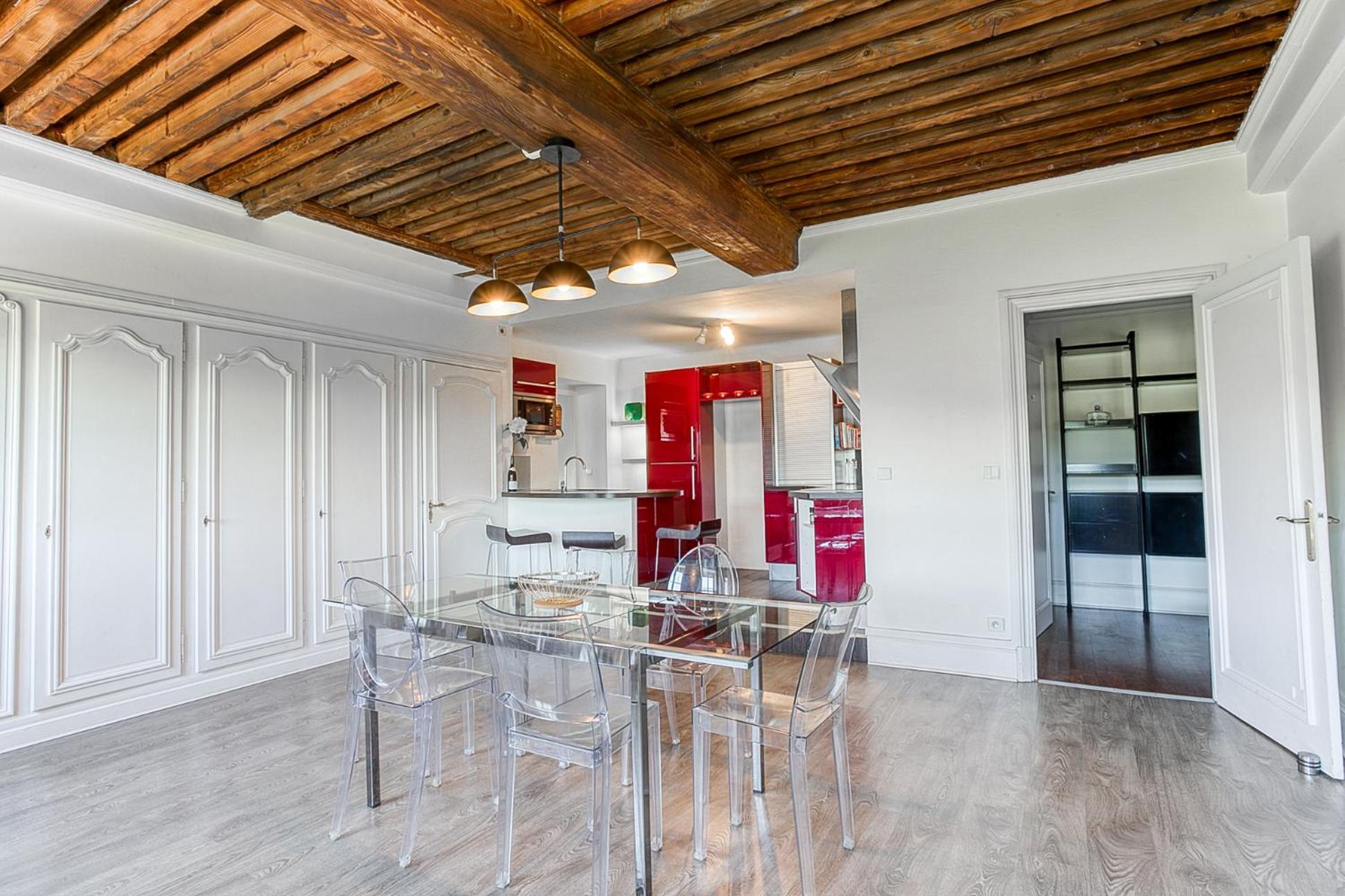 Sejourner Au Chateau De La Roue Grand Appartement Lissieu Εξωτερικό φωτογραφία