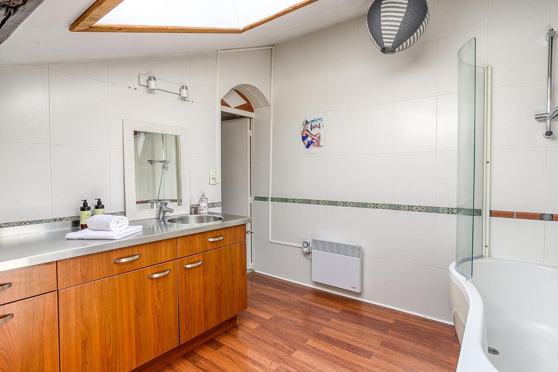 Sejourner Au Chateau De La Roue Grand Appartement Lissieu Εξωτερικό φωτογραφία