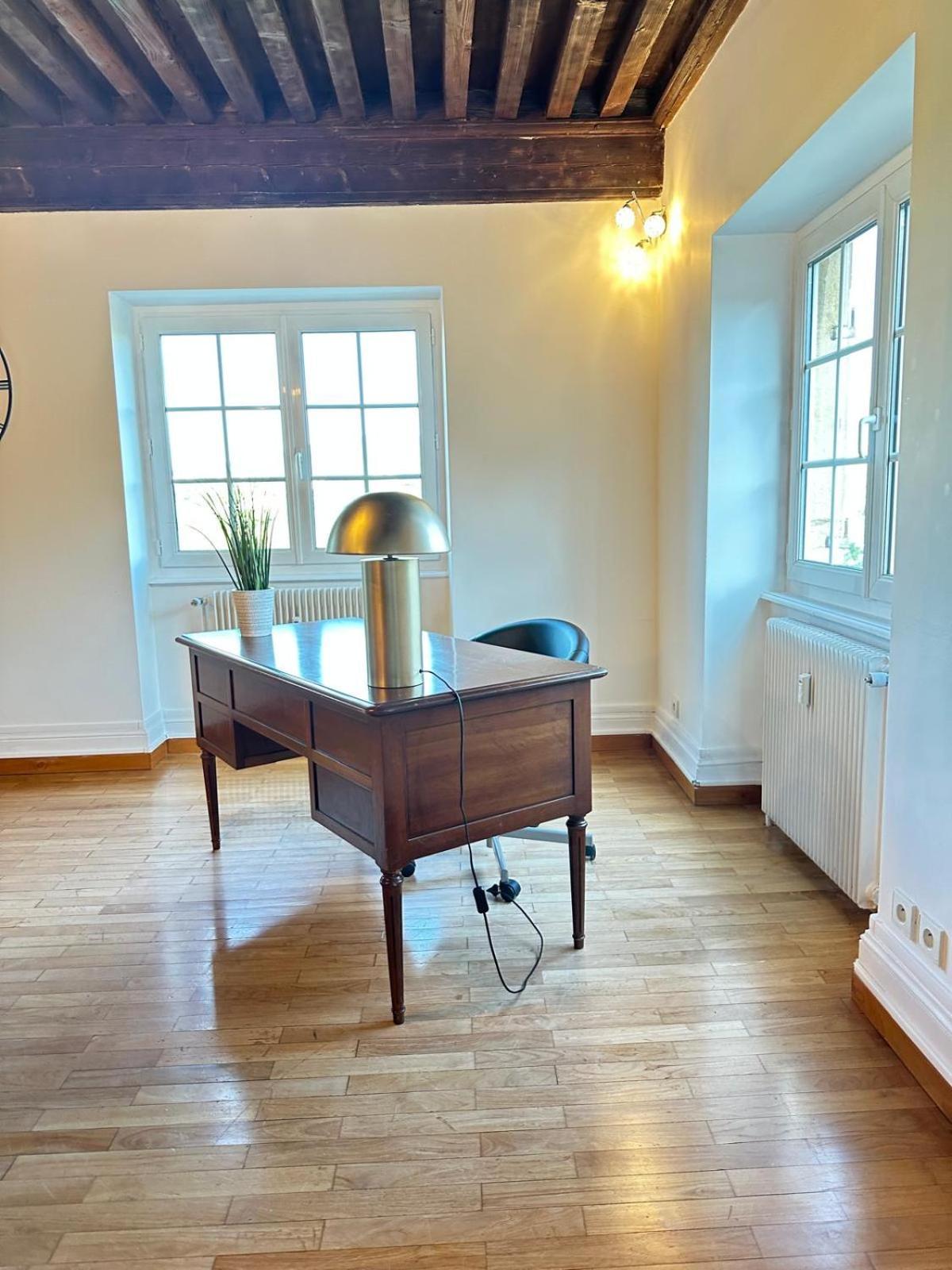 Sejourner Au Chateau De La Roue Grand Appartement Lissieu Εξωτερικό φωτογραφία