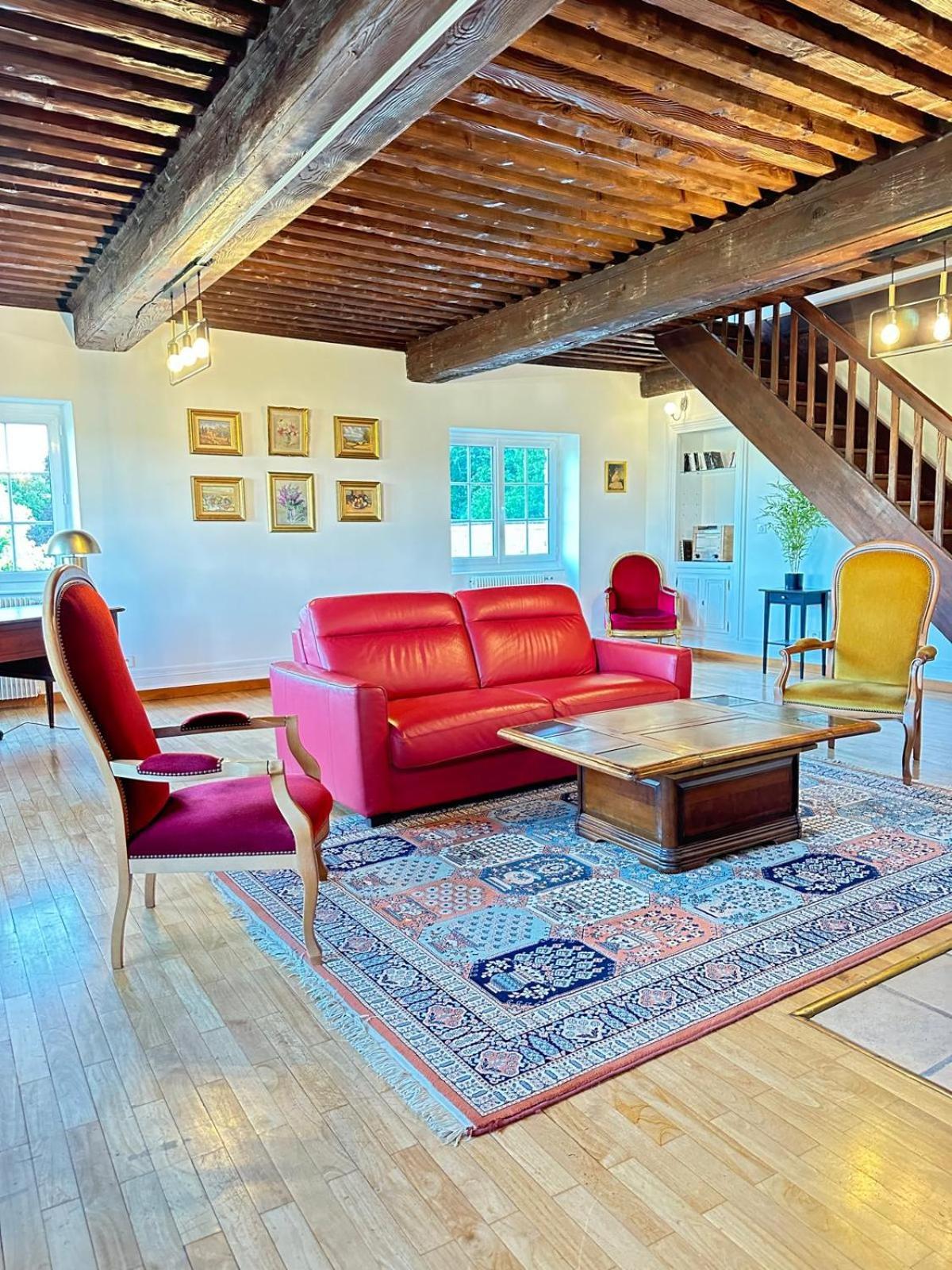 Sejourner Au Chateau De La Roue Grand Appartement Lissieu Εξωτερικό φωτογραφία